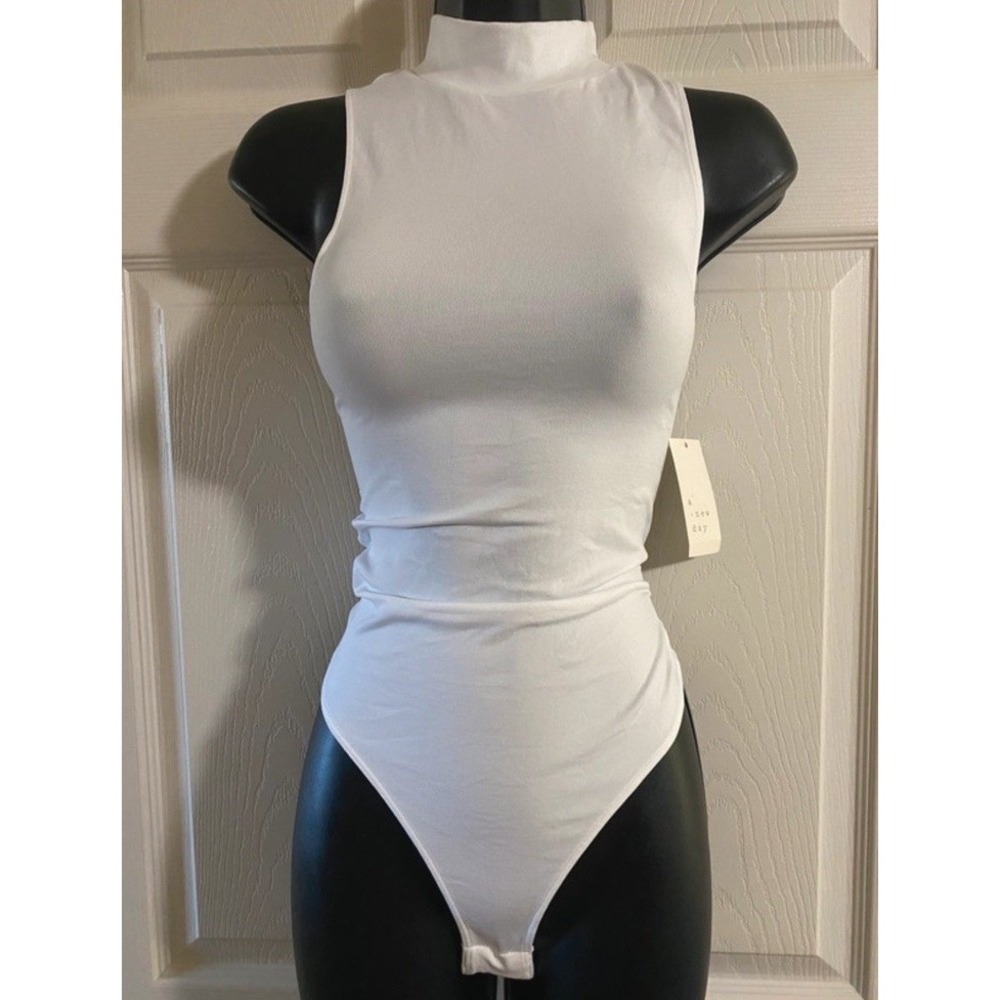 A New Day White Sleeveless Bodysuit Size Small Summer Essential New With Tags